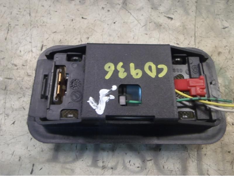 Recambio de piloto interior para peugeot expert kombi confort acristaldo (8 asientos) referencia OEM IAM   