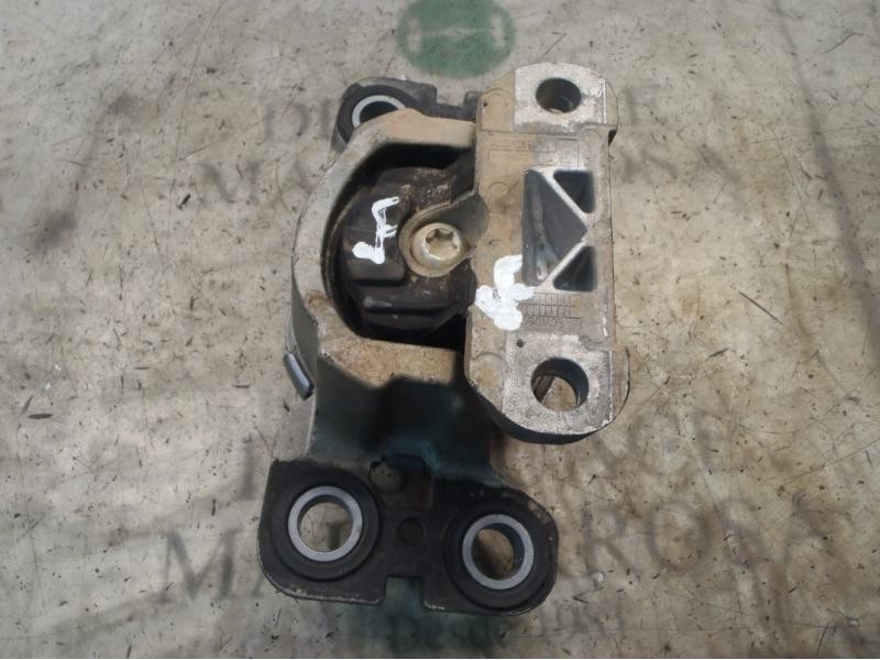 Recambio de soporte cambio para land rover freelander (lr2) td4 e referencia OEM IAM LR006976  