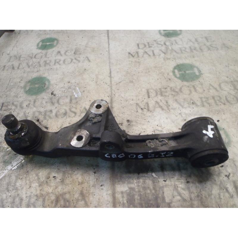 Recambio de brazo suspension inferior delantero izquierdo para kia carnival ii 2.9 cdri ex referencia OEM IAM   