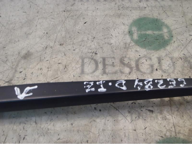 Recambio de brazo limpia delantero izquierdo para renault scenic ii confort authentique referencia OEM IAM   