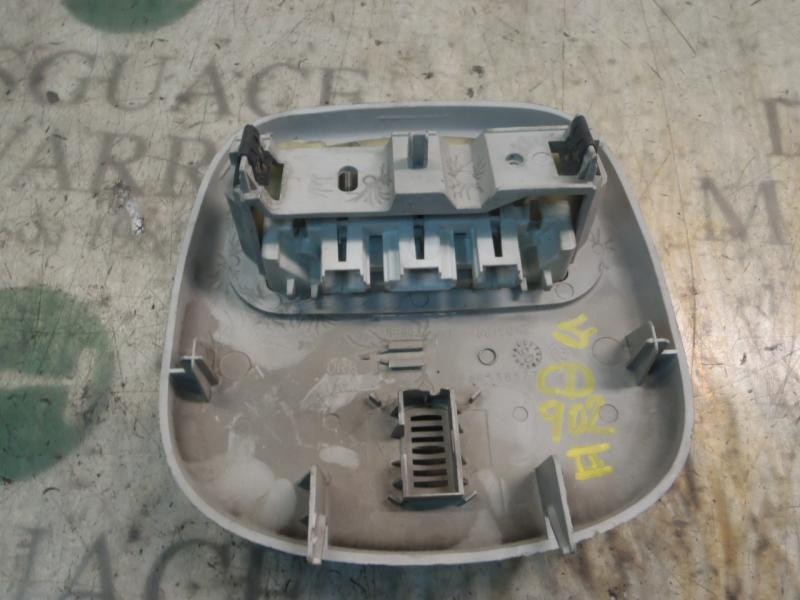 Recambio de piloto interior para peugeot 407 st confort referencia OEM IAM   