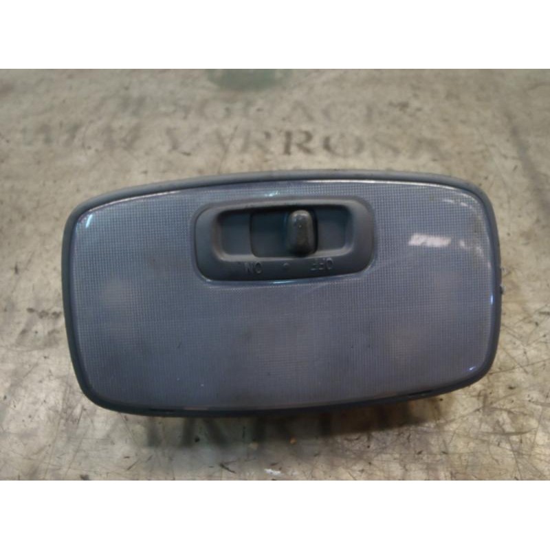 Recambio de piloto interior para kia carnival ii 2.9 cdri ex referencia OEM IAM   