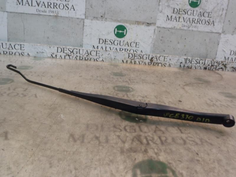Recambio de brazo limpia delantero derecho para opel vectra c berlina design referencia OEM IAM   