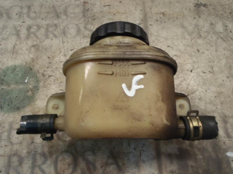 Recambio de deposito servo para chevrolet tacuma se referencia OEM IAM   