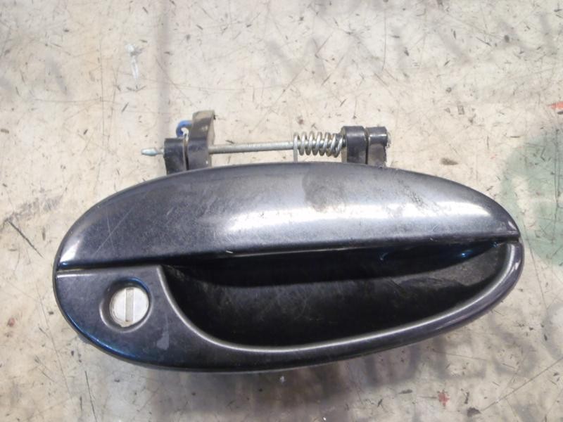 Recambio de maneta exterior delantera derecha para chevrolet tacuma se referencia OEM IAM   