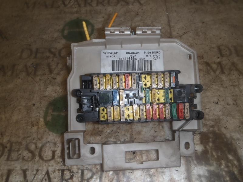Recambio de caja reles / fusibles para citroën xsara berlina 1.6i 16v sx referencia OEM IAM   