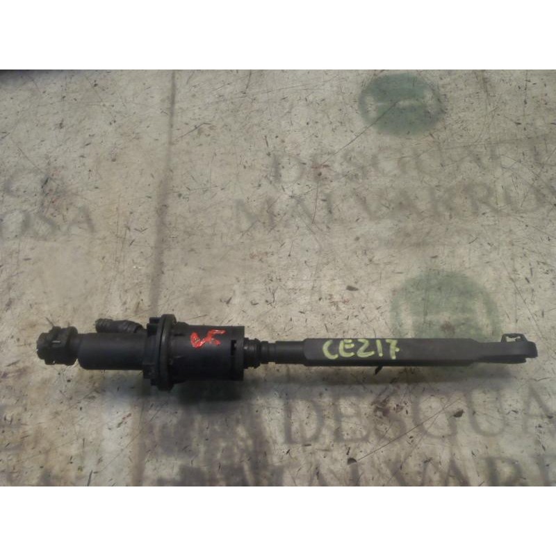 Recambio de bomba embrague para peugeot 308 confort referencia OEM IAM 218215  