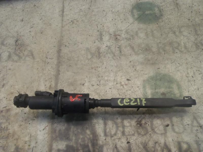 Recambio de bomba embrague para peugeot 308 confort referencia OEM IAM 218215  