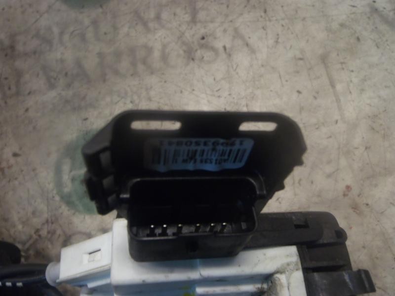 Recambio de cerradura puerta delantera derecha para peugeot 308 confort referencia OEM IAM 9800616580  