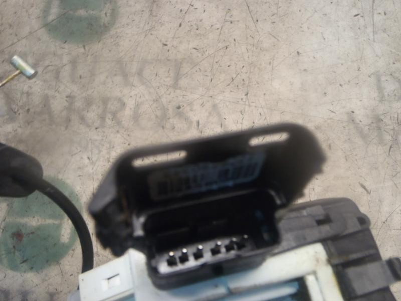 Recambio de cerradura puerta trasera derecha para peugeot 308 confort referencia OEM IAM 9800617280  