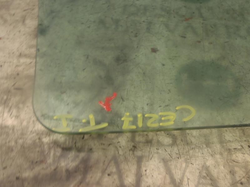 Recambio de cristal puerta trasero izquierdo para peugeot 308 confort referencia OEM IAM 9203HR  