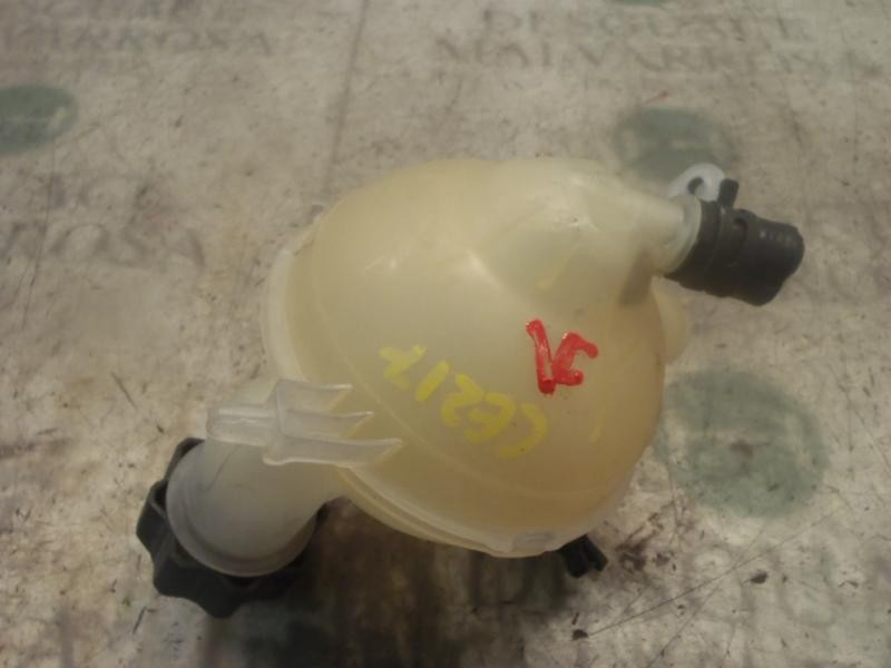 Recambio de deposito expansion para peugeot 308 confort referencia OEM IAM 1323AH  