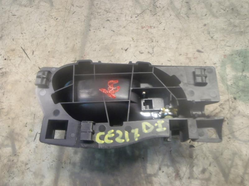 Recambio de maneta interior delantera izquierda para peugeot 308 confort referencia OEM IAM 9143Q1  