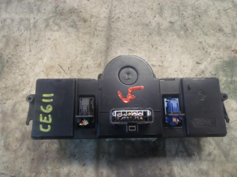 Recambio de mando climatizador para renault scenic ii confort dynamique referencia OEM IAM   