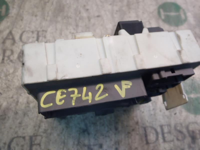 Recambio de caja reles / fusibles para ford transit connect (tc7) furgón (2006) referencia OEM IAM   