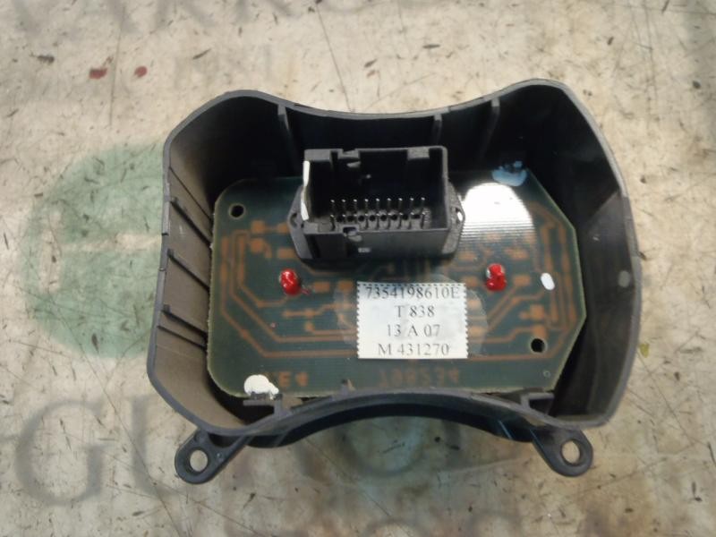 Recambio de warning para fiat doblo (119) 1.3 16v jtd cat referencia OEM IAM   