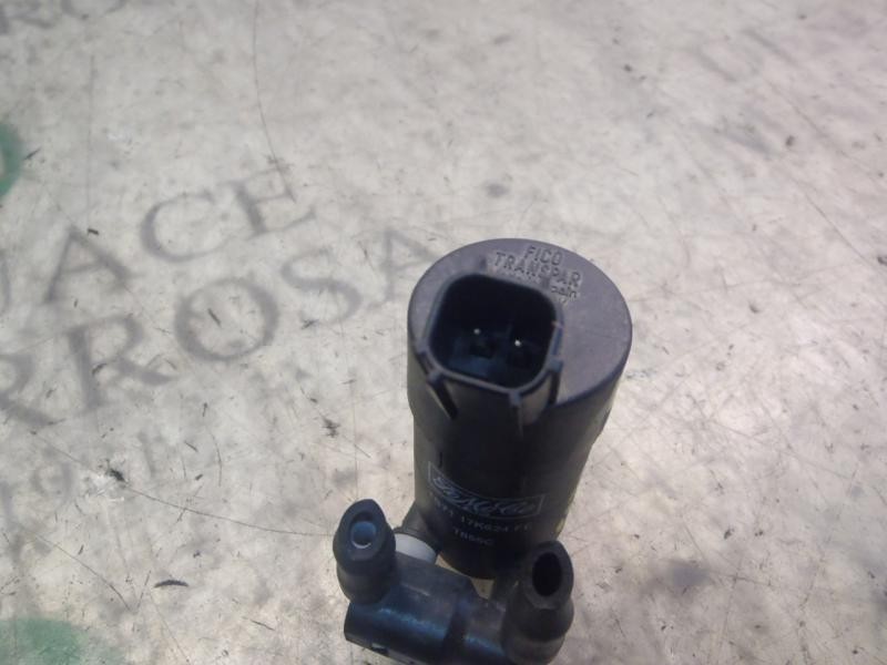 Recambio de bomba limpia para ford focus berlina (cap) ghia referencia OEM IAM   