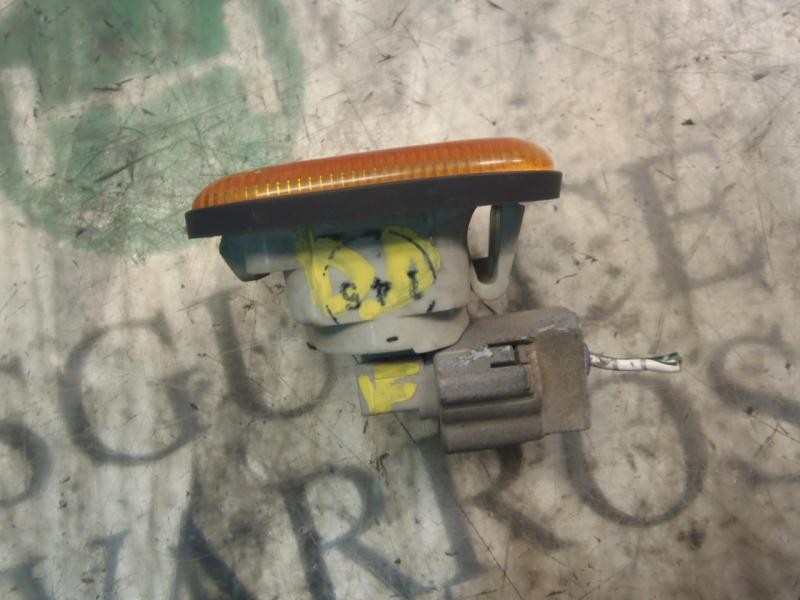 Recambio de piloto lateral derecho para toyota rav 4 (a2) 2.0 luna 4x4 referencia OEM IAM 8173117051  