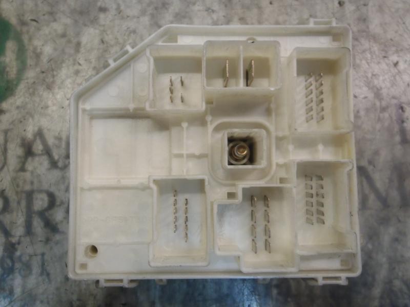 Recambio de caja reles / fusibles para toyota rav 4 (a2) 2.0 luna 4x4 referencia OEM IAM 8272142020  