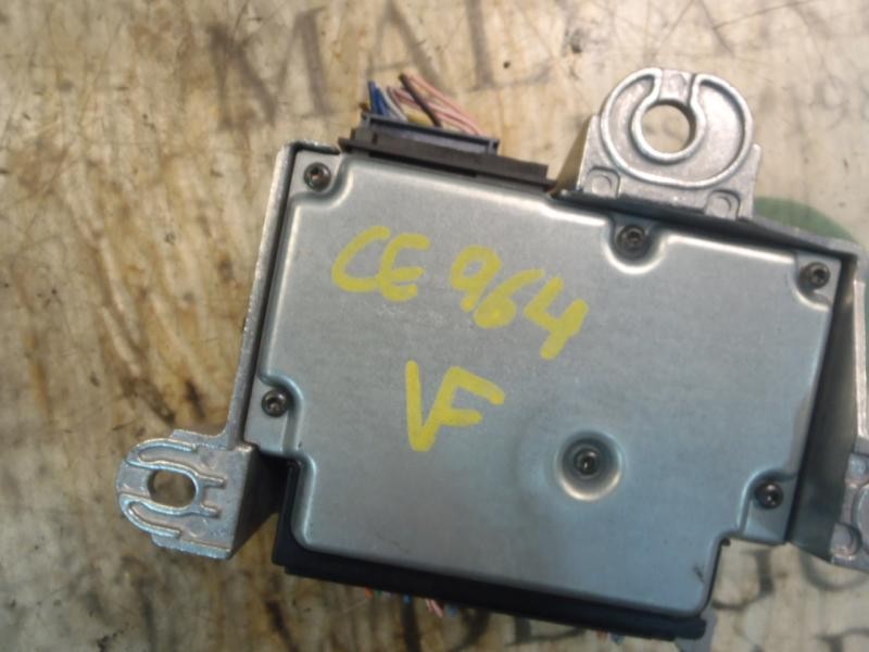 Recambio de centralita airbag para renault megane ii berlina 3p confort dynamique referencia OEM IAM   