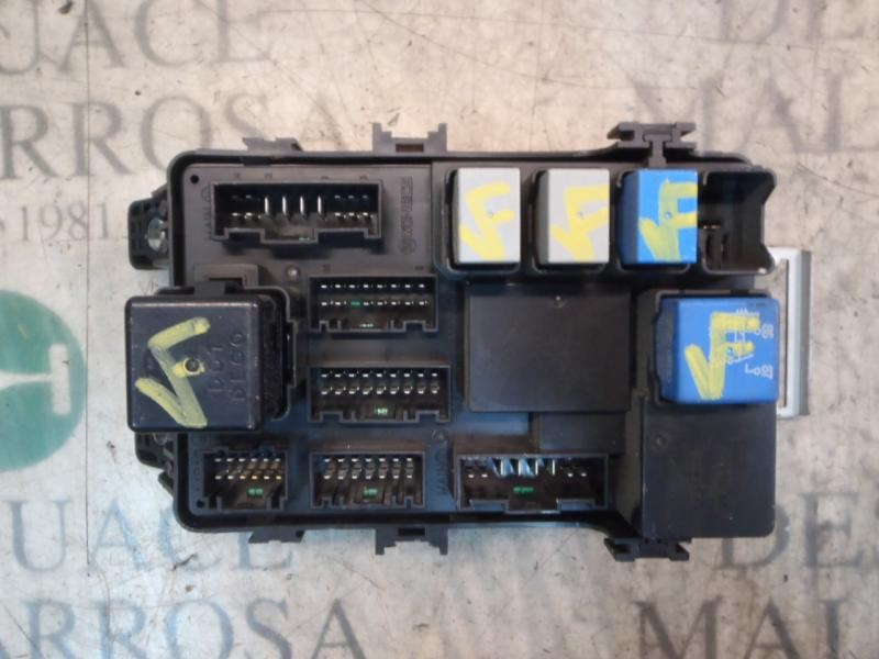 Recambio de caja reles / fusibles para kia rio 1.4 active referencia OEM IAM 919501G010  