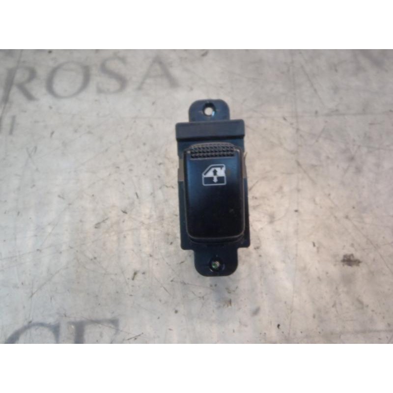 Recambio de mando elevalunas trasero izquierdo para kia rio 1.4 active referencia OEM IAM 935811G000  