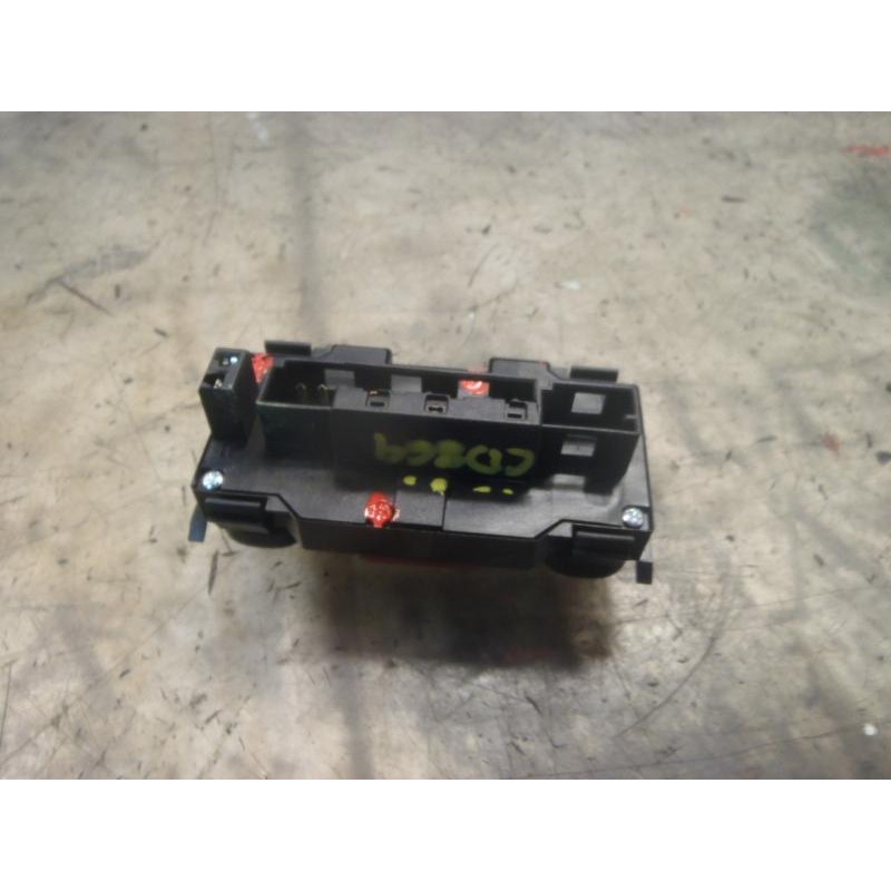 Recambio de warning para mercedes-benz clase clk (w208) coupe 230 compressor (208.347) referencia OEM IAM A2088200410  