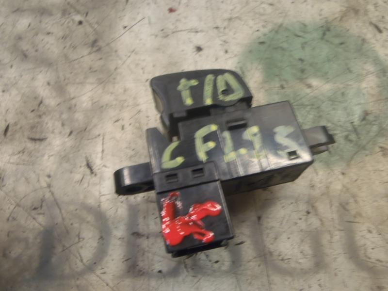 Recambio de mando elevalunas trasero derecho para nissan primera berlina (p12) acenta referencia OEM IAM   