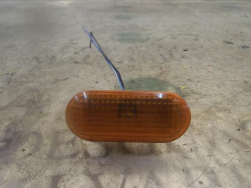 Recambio de piloto lateral derecho para ford fiesta (cbk) ambiente referencia OEM IAM   