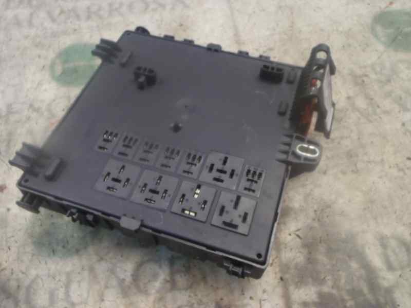 Recambio de caja reles / fusibles para opel vectra c berlina comfort referencia OEM IAM   