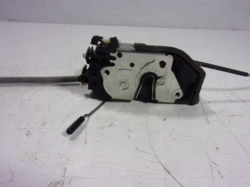 Recambio de cerradura puerta trasera izquierda para bmw serie 1 lim. (f20) 2.0 turbodiesel referencia OEM IAM 51227229459 722945
