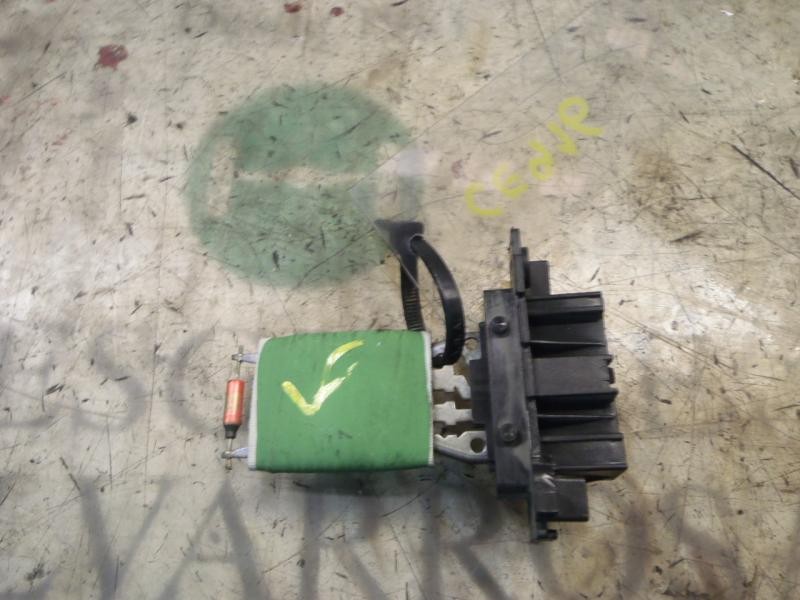 Recambio de resistencia calefaccion para opel corsa d 1.3 16v cdti referencia OEM IAM   
