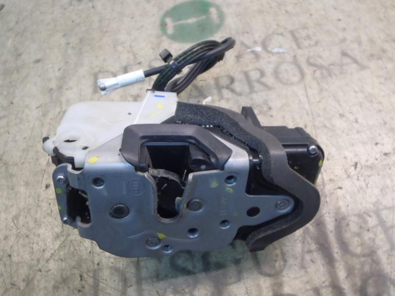 Recambio de cerradura puerta delantera derecha para opel astra j lim. 1.7 16v cdti referencia OEM IAM   