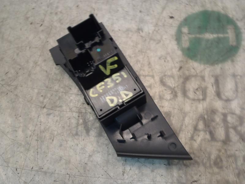 Recambio de mando elevalunas delantero derecho para opel astra j lim. 1.7 16v cdti referencia OEM IAM   