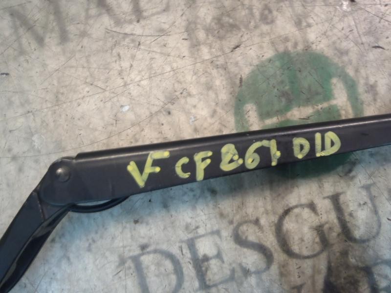 Recambio de brazo limpia delantero derecho para peugeot 407 sr confort referencia OEM IAM   