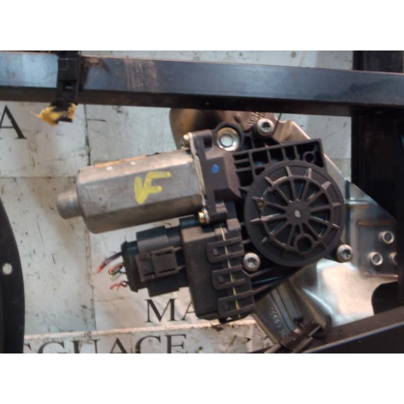 Recambio de elevalunas trasero derecho para audi a6 berlina (4b2) 2.4 (121kw) referencia OEM IAM 4B0839462 0130821785 0130821785