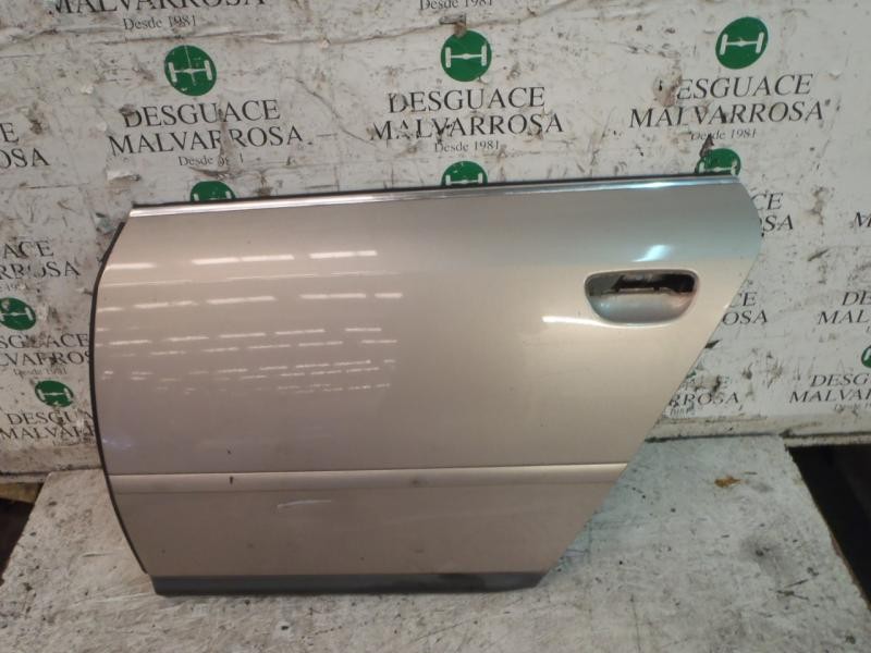Recambio de puerta trasera izquierda para audi a6 berlina (4b2) 2.4 (121kw) referencia OEM IAM 4B0833051  