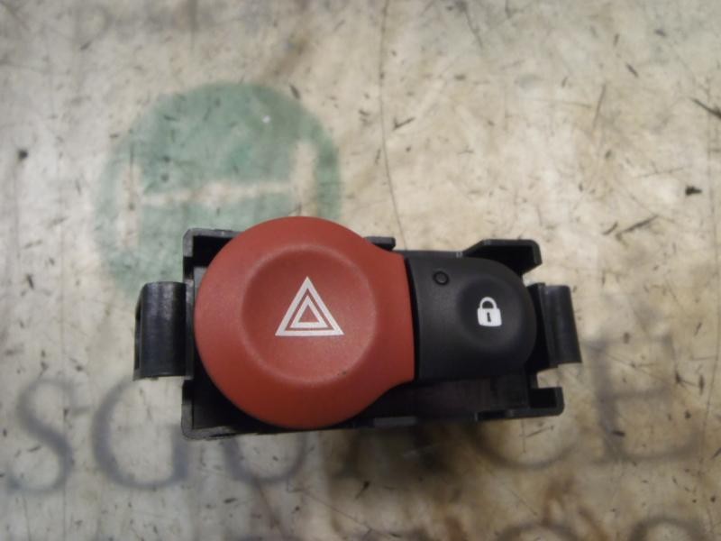 Recambio de warning para renault clio iii business referencia OEM IAM   