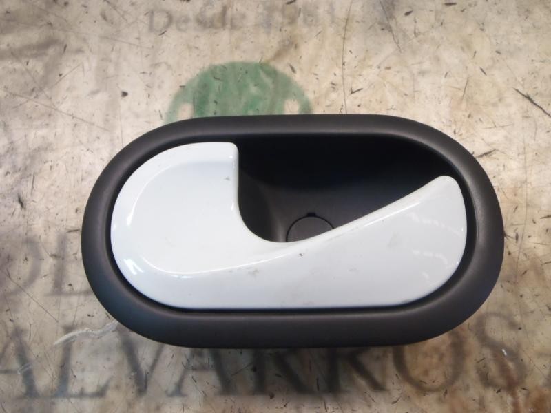 Recambio de maneta interior trasera izquierda para renault clio iii business referencia OEM IAM   