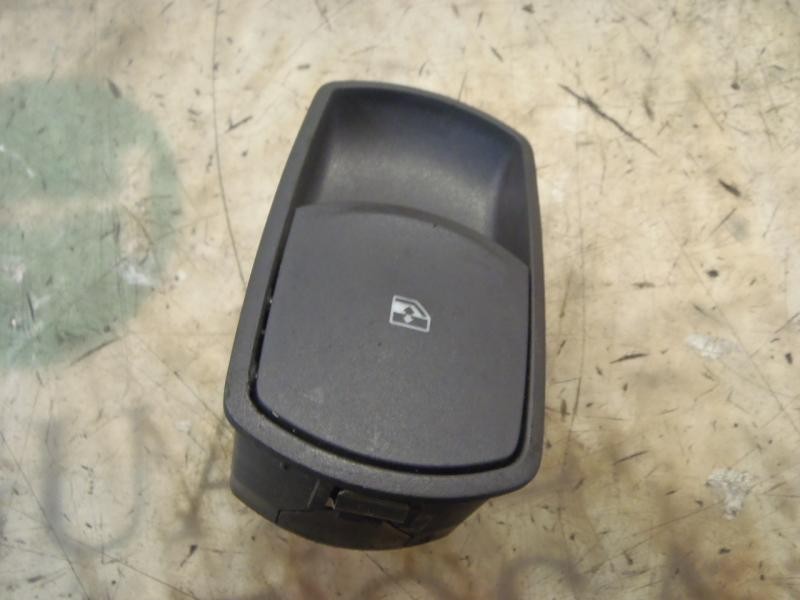 Recambio de mando elevalunas delantero derecho para opel corsa d cmon referencia OEM IAM   