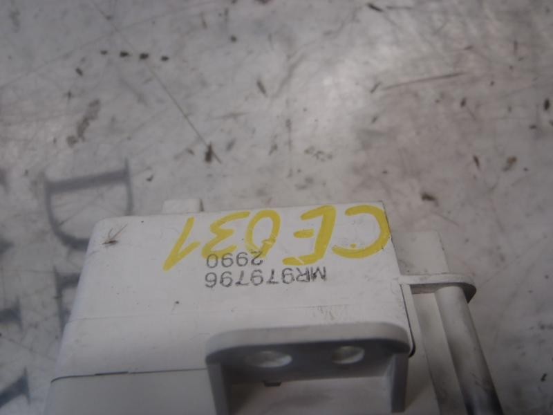 Recambio de mando multifuncion para mitsubishi outlander (cu0w) 2.0 4wd referencia OEM IAM MR979796 MR979796 