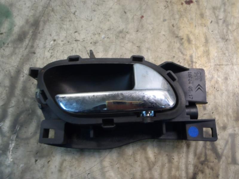 Recambio de maneta interior delantera derecha para peugeot 407 sr confort referencia OEM IAM   