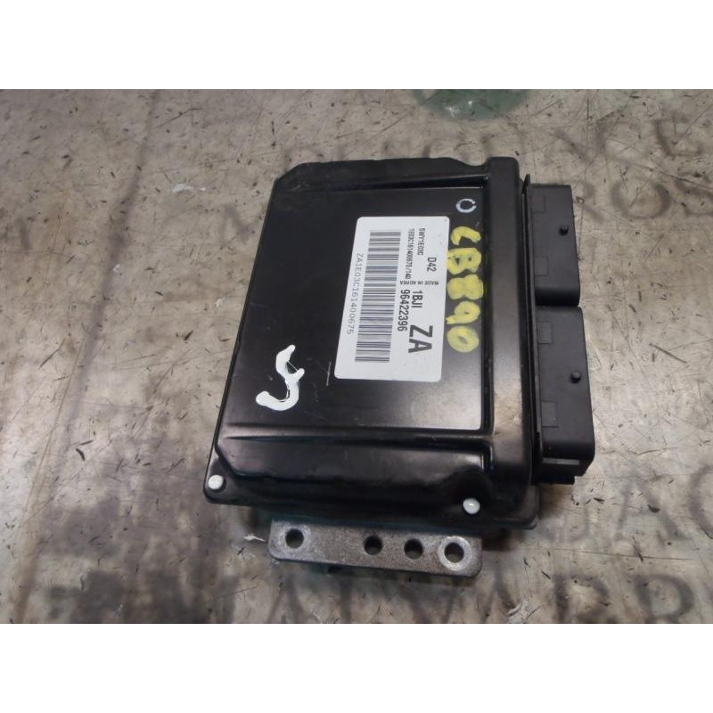 Recambio de centralita motor uce para chevrolet lacetti cdx referencia OEM IAM 96422396 96422396 5WY1E03C