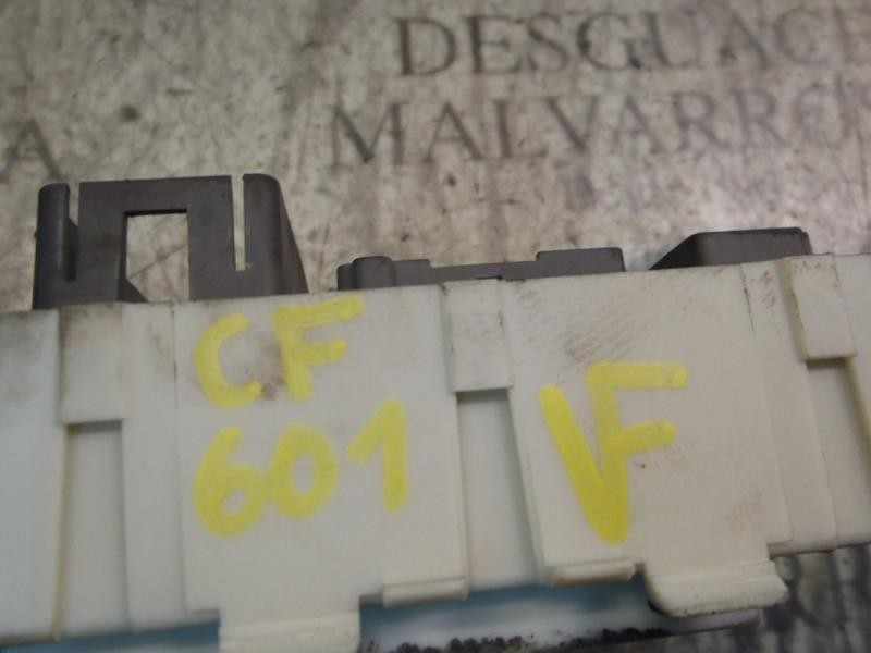 Recambio de caja reles / fusibles para ford transit connect (tc7) furg. referencia OEM IAM   