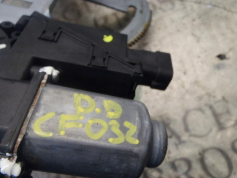 Recambio de elevalunas delantero derecho para opel meriva 1.7 16v cdti cat referencia OEM IAM   