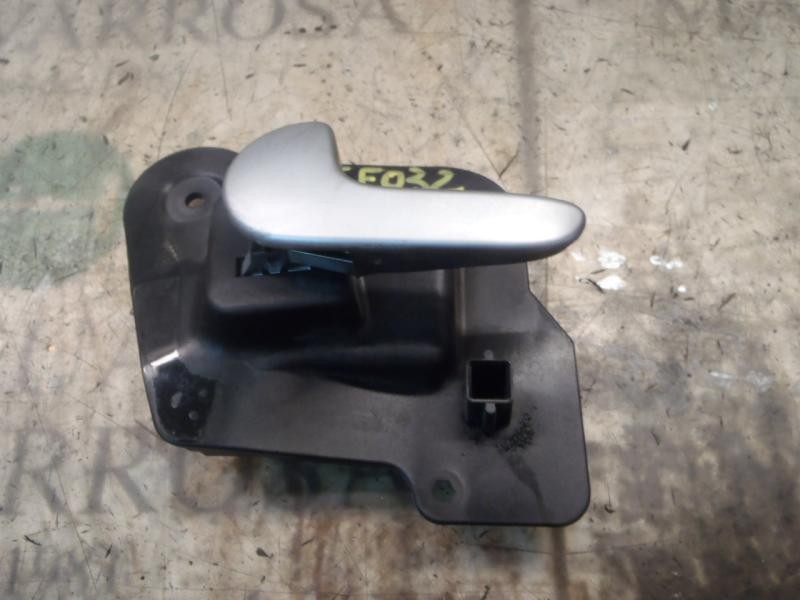 Recambio de maneta interior trasera izquierda para opel meriva 1.7 16v cdti cat referencia OEM IAM   