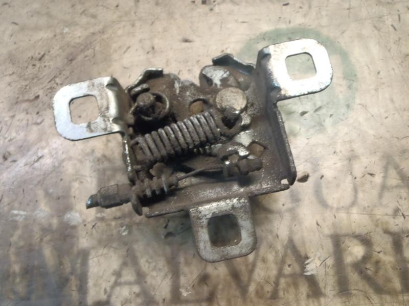 Recambio de cerradura capot para fiat linea (110) activa (110.0/111.0) referencia OEM IAM 51777257  