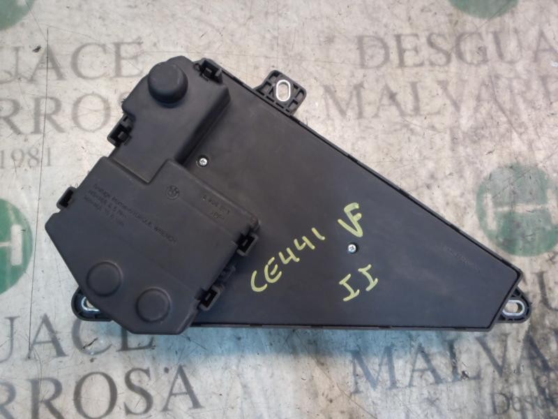 Recambio de caja reles / fusibles para bmw serie 5 berlina (e60) 530i referencia OEM IAM 61146906588 690655807 