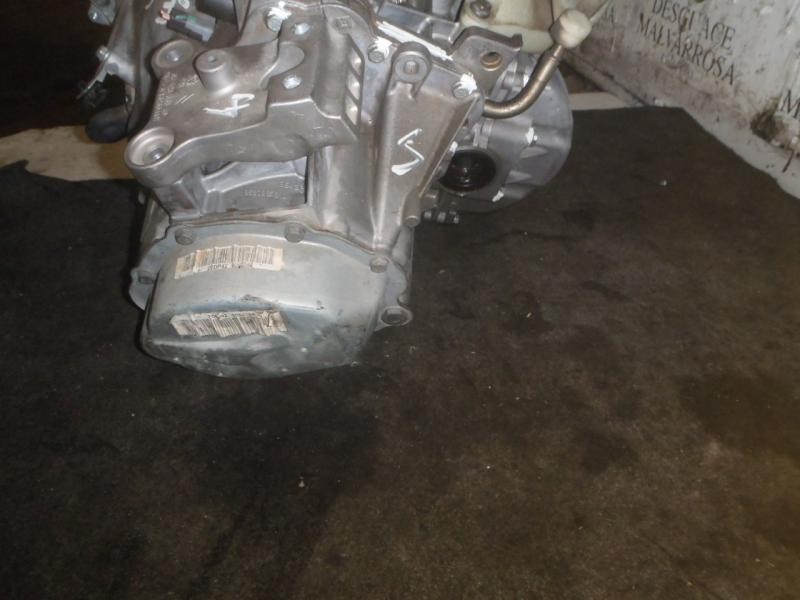 Recambio de caja cambios para citroën c3 picasso 1.4 16v referencia OEM IAM 2222YA 20DP42 