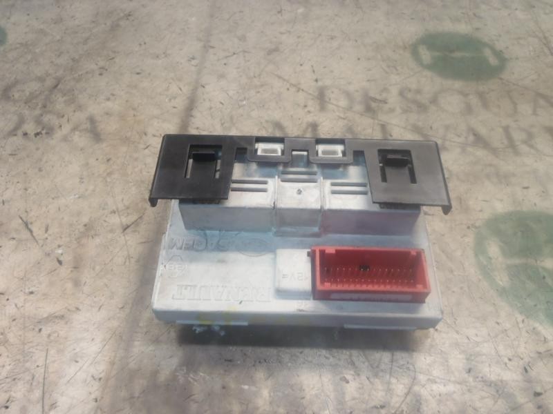 Recambio de mando multifuncion para renault megane ii classic berlina confort authentique referencia OEM IAM   